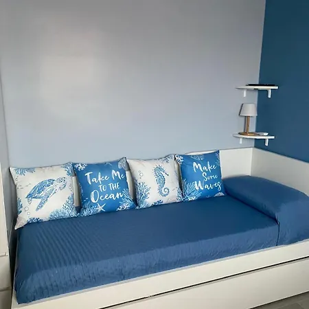 Lägenhet La Mansarda Azzurra - Ariston Mare E Porto Vecchio A 3 Minuti